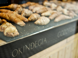 Rotulación con vinilos en los escaparates de las panaderías Tahona de Gipuzkoa
